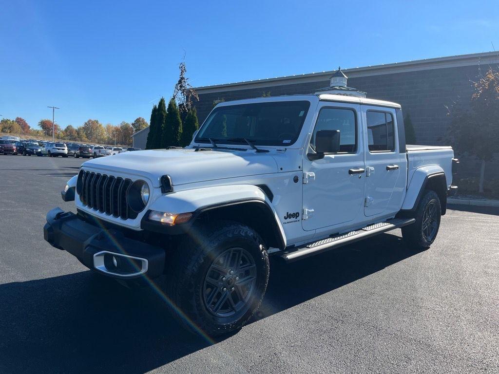 used 2024 Jeep Gladiator car, priced at $36,889