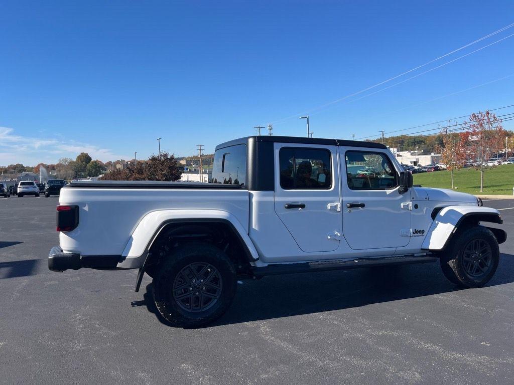used 2024 Jeep Gladiator car, priced at $36,889