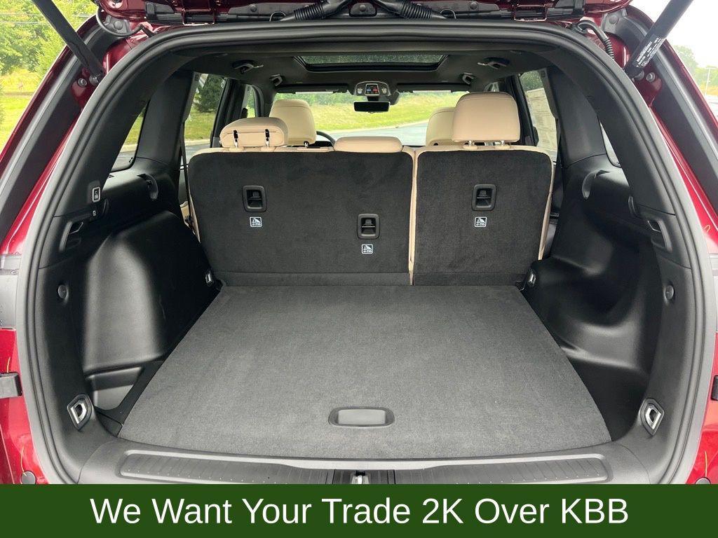 new 2025 Jeep Grand Cherokee car, priced at $44,026