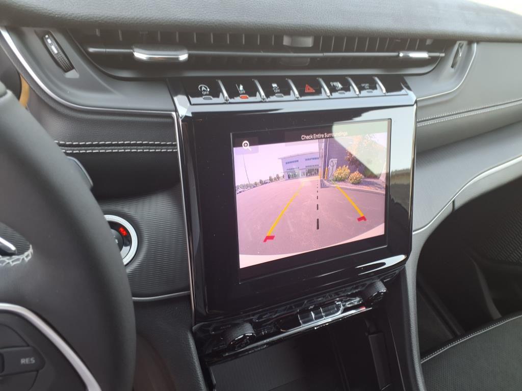 new 2025 Jeep Grand Cherokee car, priced at $41,855