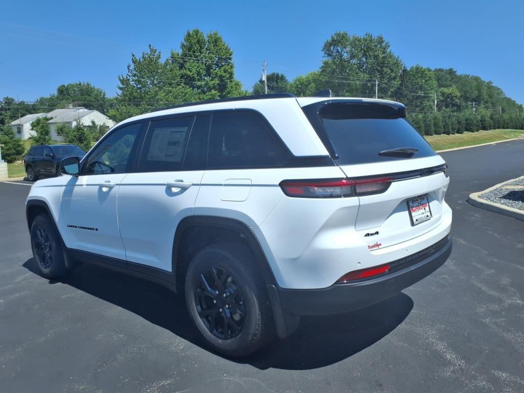 new 2025 Jeep Grand Cherokee car, priced at $41,855