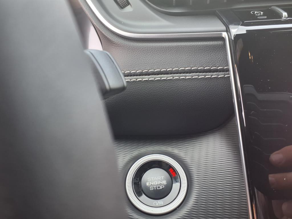 new 2025 Jeep Grand Cherokee car, priced at $41,855