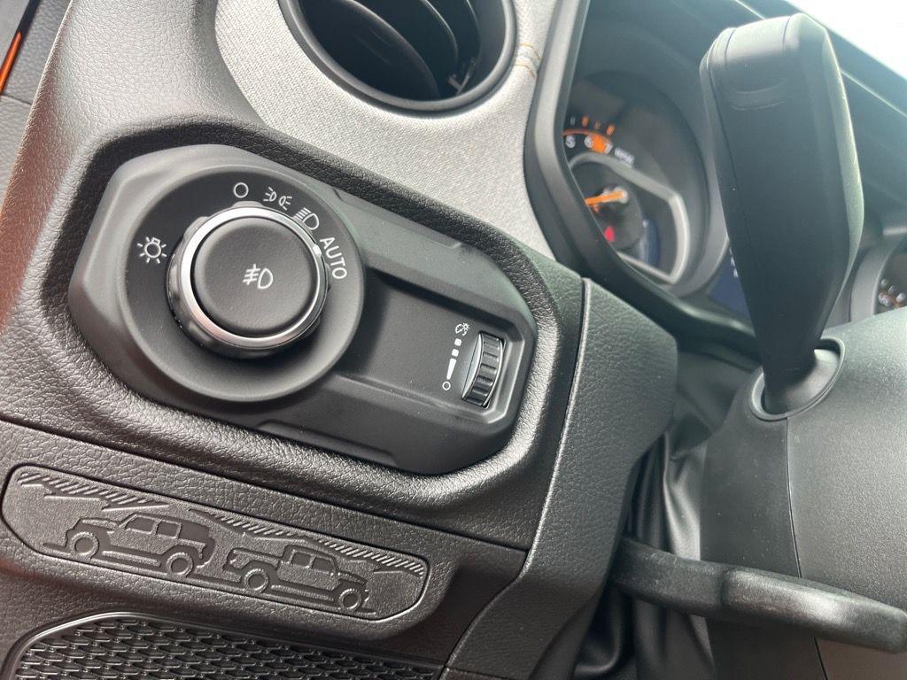 new 2025 Jeep Wrangler car, priced at $45,581