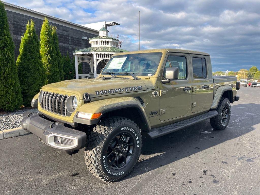 new 2025 Jeep Gladiator car, priced at $44,926