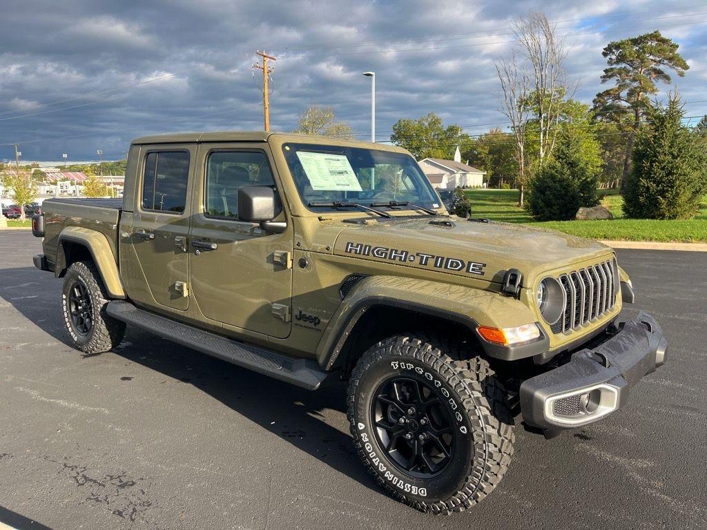 new 2025 Jeep Gladiator car, priced at $44,926