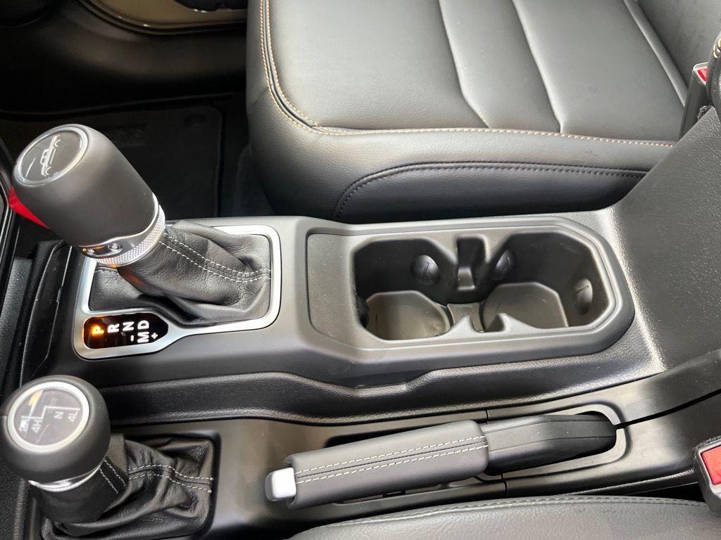 new 2025 Jeep Gladiator car, priced at $44,926