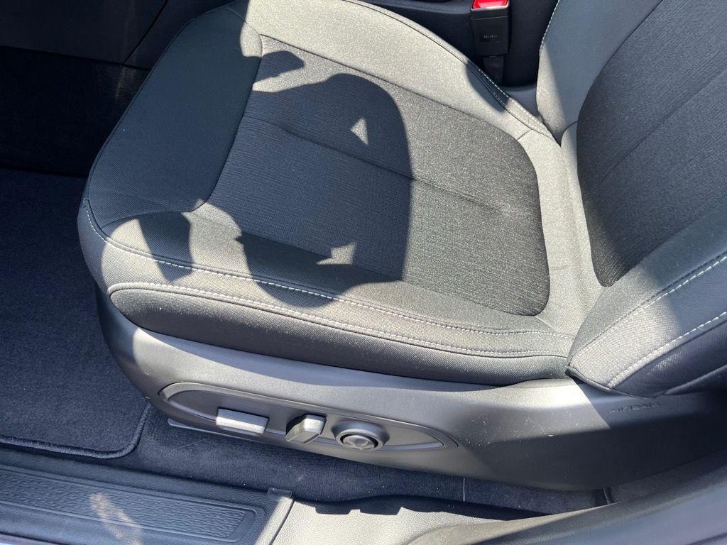 new 2025 Jeep Grand Cherokee car, priced at $38,215