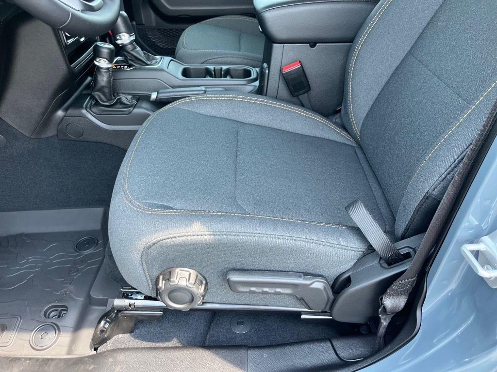 new 2025 Jeep Wrangler car, priced at $46,960