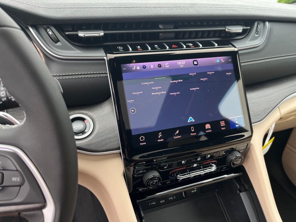 new 2025 Jeep Grand Cherokee car, priced at $51,526
