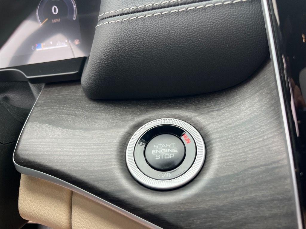 new 2025 Jeep Grand Cherokee car, priced at $51,526