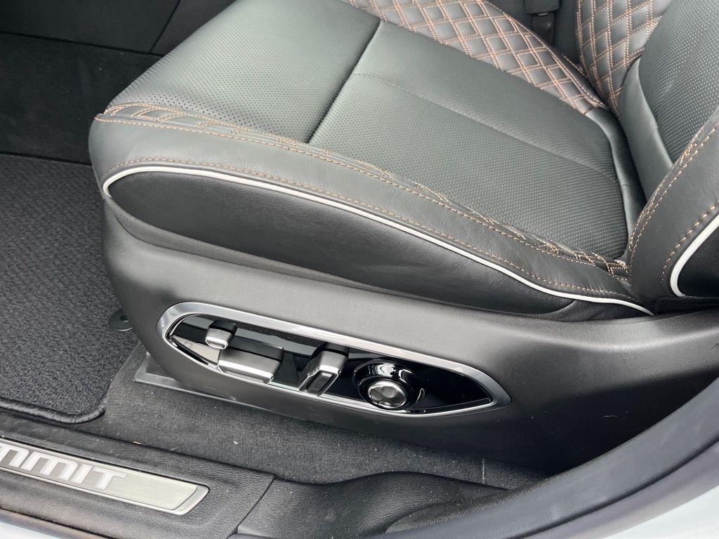 new 2025 Jeep Grand Cherokee car, priced at $58,309