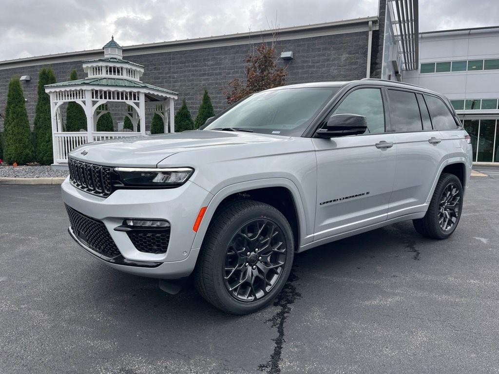 new 2025 Jeep Grand Cherokee car, priced at $58,309