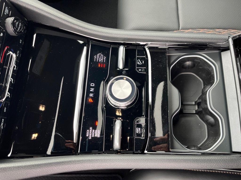 new 2025 Jeep Grand Cherokee car, priced at $58,309