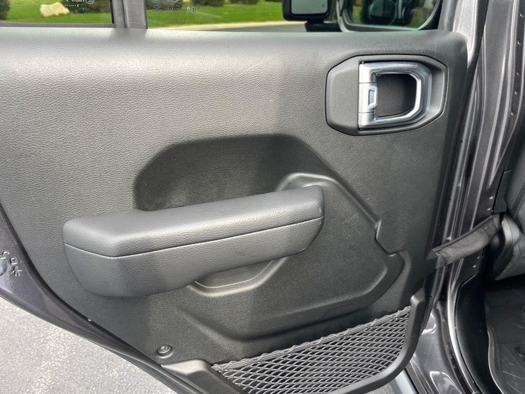 used 2023 Jeep Gladiator car, priced at $37,807