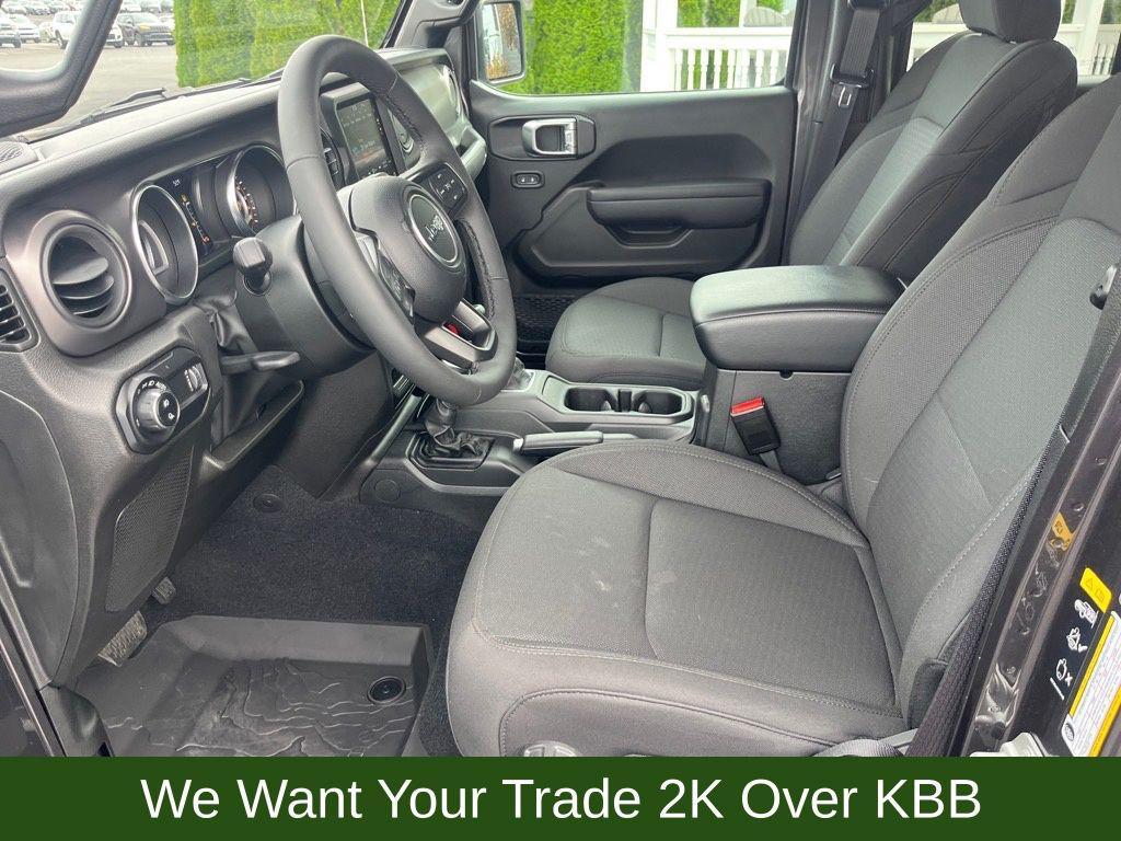 used 2023 Jeep Gladiator car, priced at $37,807