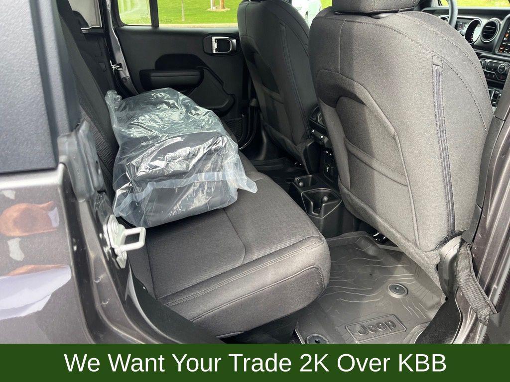 used 2023 Jeep Gladiator car, priced at $37,807