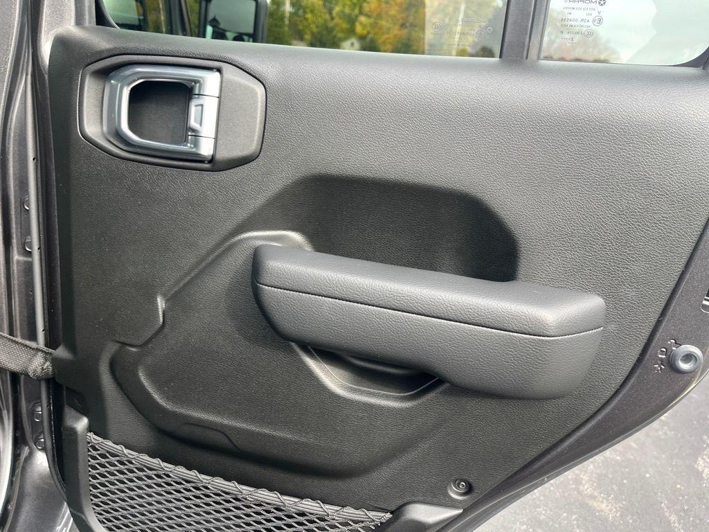 used 2023 Jeep Gladiator car, priced at $37,807