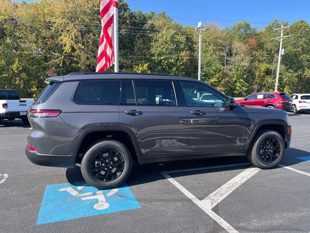 new 2025 Jeep Grand Cherokee L car, priced at $43,641