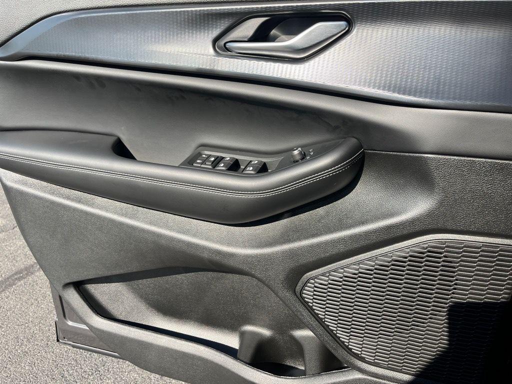 new 2025 Jeep Grand Cherokee L car, priced at $43,641