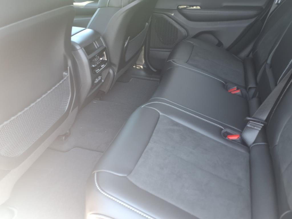 new 2025 Jeep Grand Cherokee car, priced at $43,286