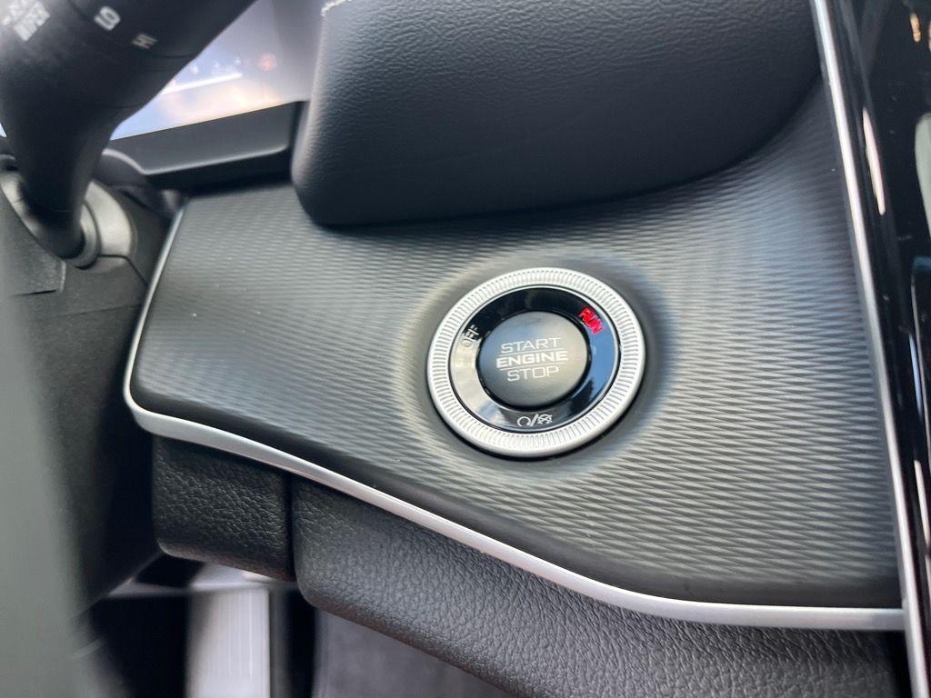 new 2025 Jeep Grand Cherokee car, priced at $39,777