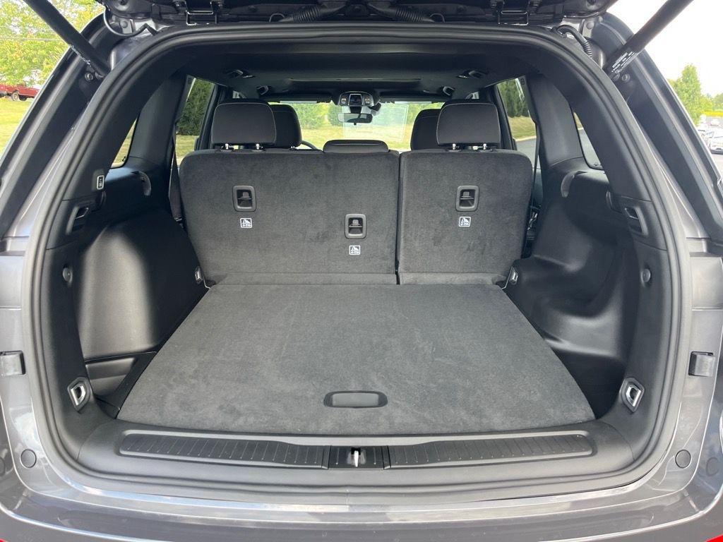 new 2025 Jeep Grand Cherokee car, priced at $39,777