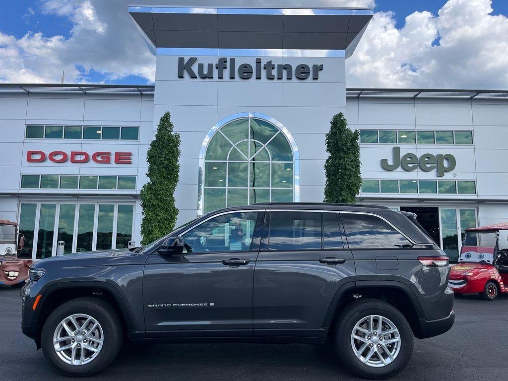 new 2025 Jeep Grand Cherokee car, priced at $40,777