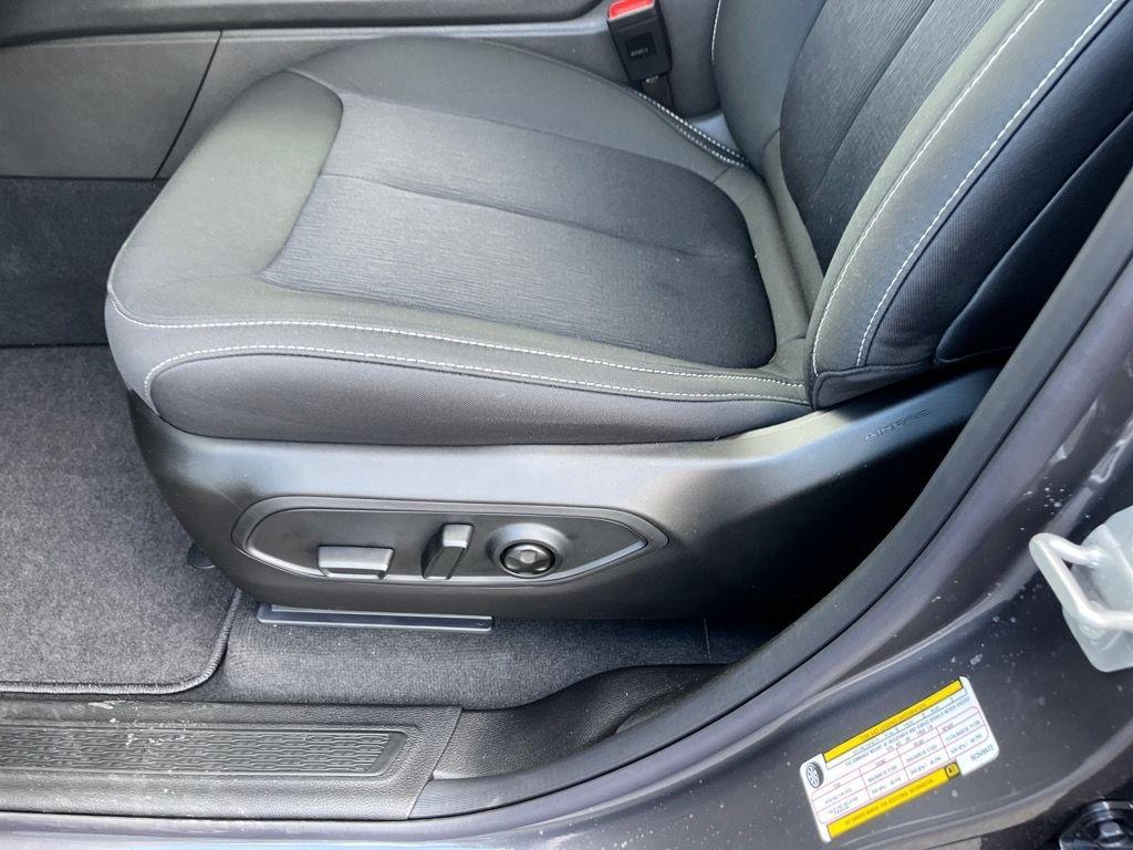 new 2025 Jeep Grand Cherokee car, priced at $39,777