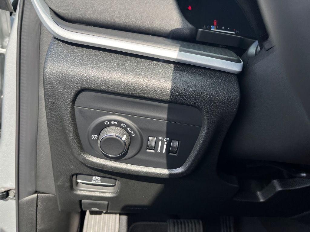 new 2025 Jeep Grand Cherokee L car, priced at $45,454