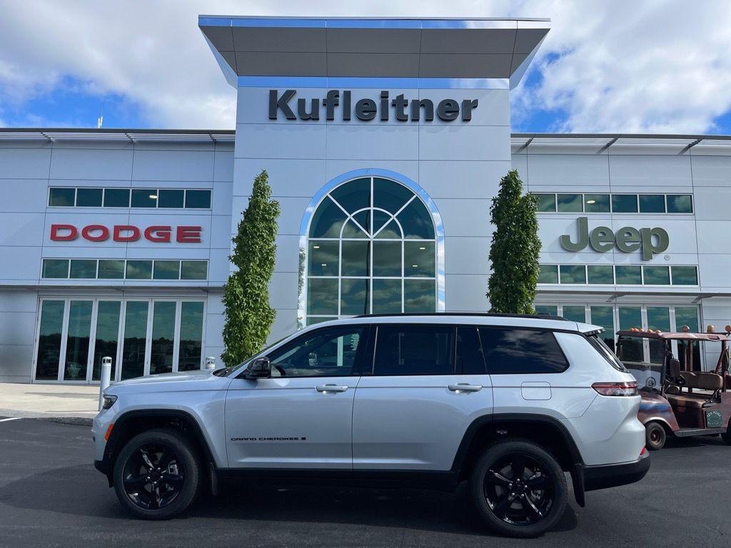 new 2025 Jeep Grand Cherokee L car, priced at $45,454