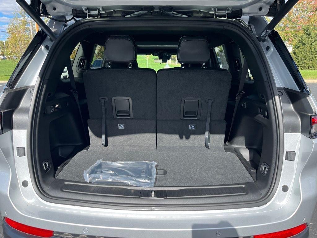 new 2025 Jeep Grand Cherokee L car, priced at $45,454