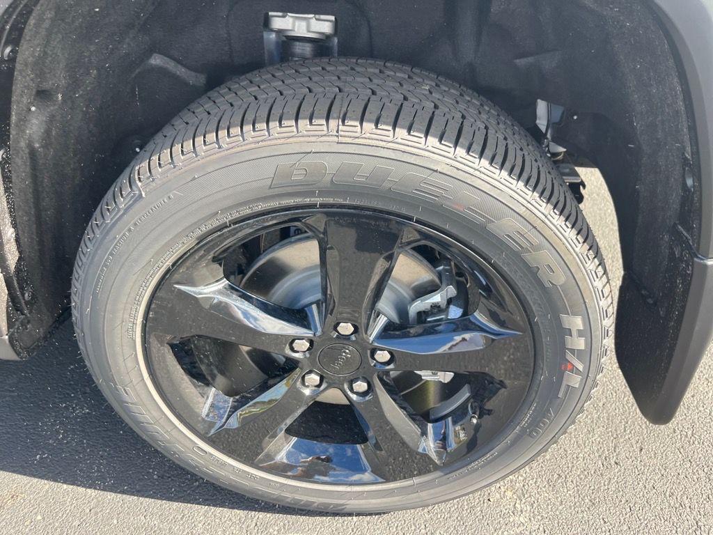 new 2025 Jeep Grand Cherokee L car, priced at $45,454