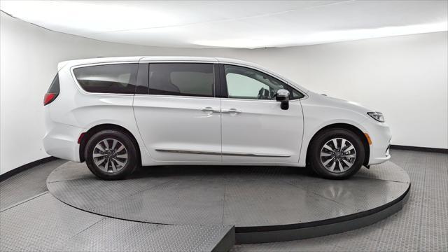 used 2023 Chrysler Pacifica Hybrid car, priced at $29,795