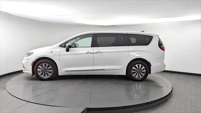 used 2023 Chrysler Pacifica Hybrid car, priced at $29,795