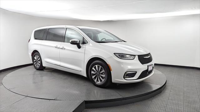 used 2023 Chrysler Pacifica Hybrid car, priced at $29,795