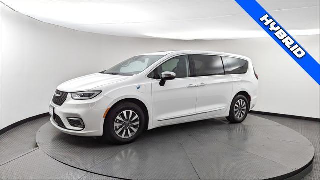 used 2023 Chrysler Pacifica Hybrid car, priced at $29,795