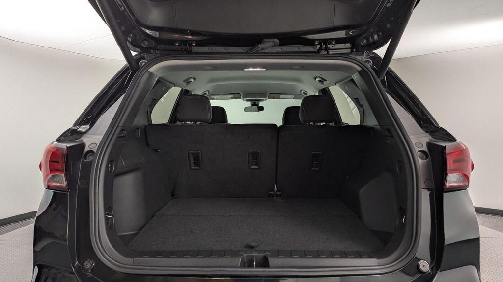 used 2024 Chevrolet Equinox car, priced at $17,989