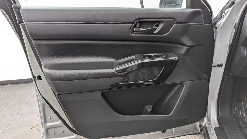 used 2024 Nissan Pathfinder car, priced at $24,999