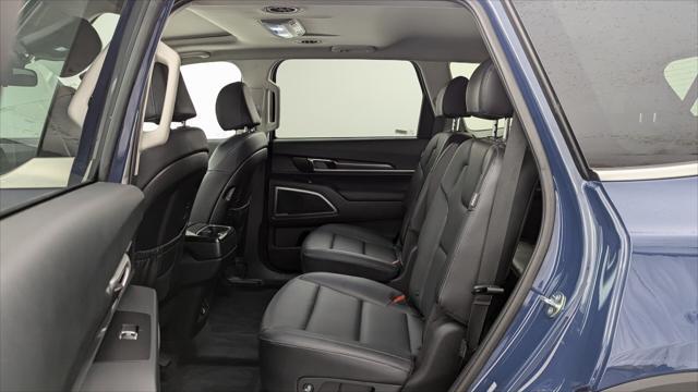 used 2025 Kia Telluride car, priced at $37,490