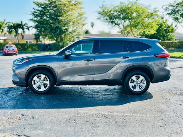 used 2021 Toyota Highlander car, priced at $25,299