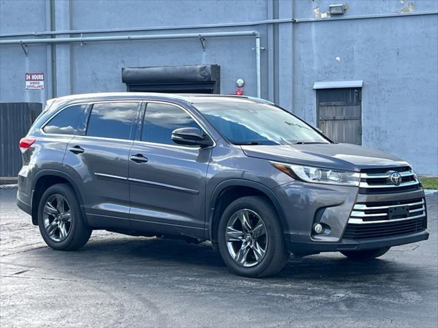 used 2017 Toyota Highlander car, priced at $19,999