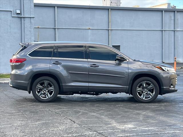 used 2017 Toyota Highlander car, priced at $19,999