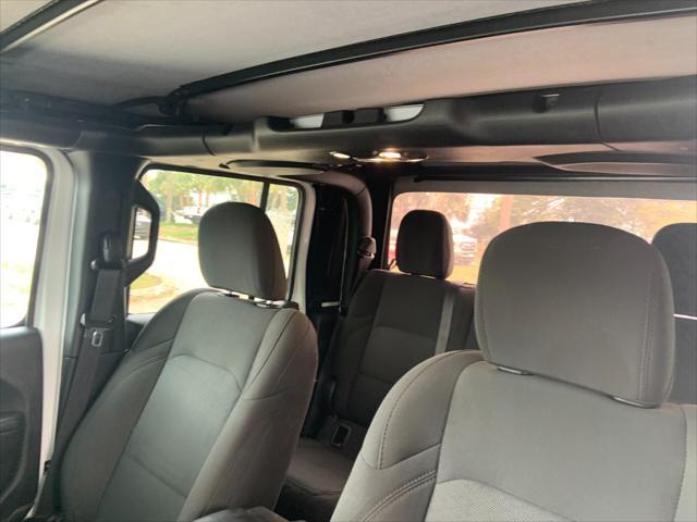 used 2023 Jeep Gladiator car, priced at $28,999