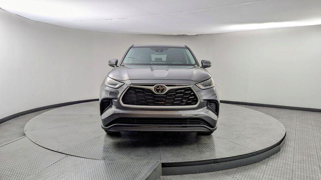 used 2022 Toyota Highlander car, priced at $22,699