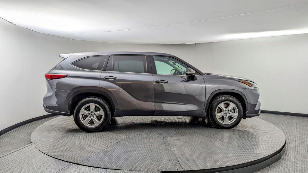 used 2022 Toyota Highlander car, priced at $22,699