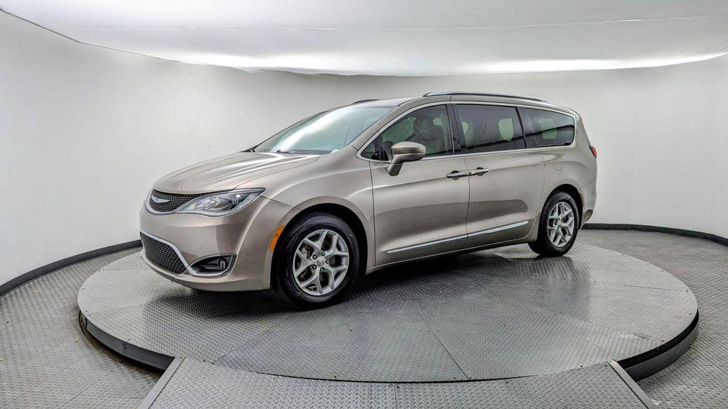 used 2018 Chrysler Pacifica car, priced at $16,799