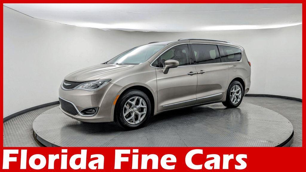 used 2018 Chrysler Pacifica car, priced at $16,799