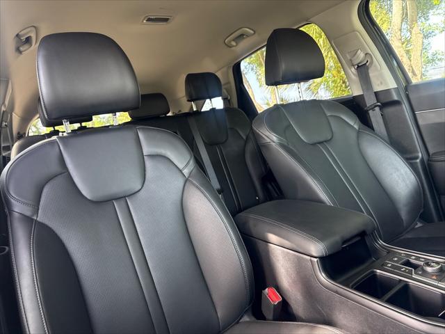 used 2024 Kia Sorento car, priced at $26,999