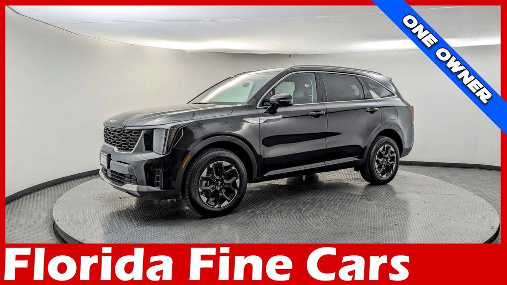 used 2024 Kia Sorento car, priced at $26,999