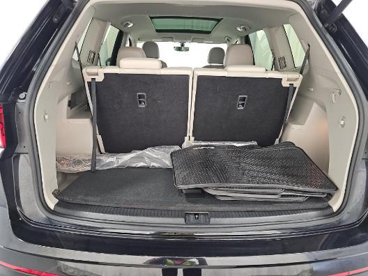 used 2021 Volkswagen Atlas car, priced at $22,999